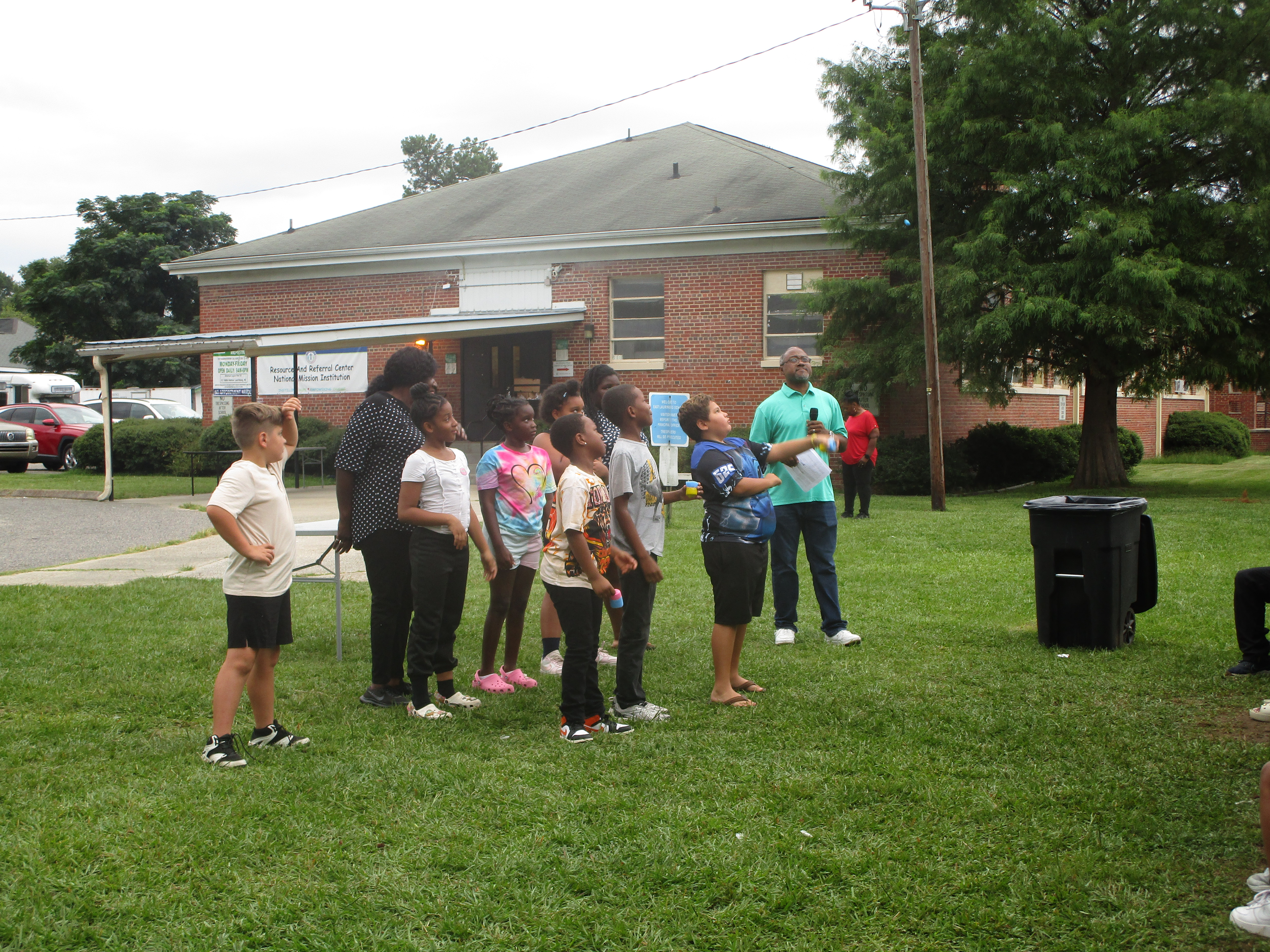 Fourth graders explored the principles of aerodynamics with their Balloon Rocket Launchers, demonstrating how air pressure and force work together to propel rockets along a guide line.